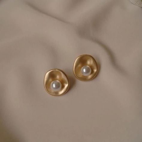 Check out this product on Alibaba App Handmade Pearl Stud Earrings Brass Freshwater Baroque Pearl Earring New For Girls Baroque Pearl Earrings, Pearl Earring, Pearl Stud Earrings, Pearl Studs, Baroque Pearls, Work Fashion, For Girls, Pearl Earrings, Stud Earrings