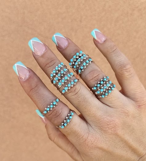 Square Country Nails, Plain Western Nails, Western Acrylic Nail Ideas, Western Hoco Nails, Preppy Cowgirl Nails, Western Boho Nail Ideas, Nail Inspo Western, Western Nails Ideas, Western Nails Simple