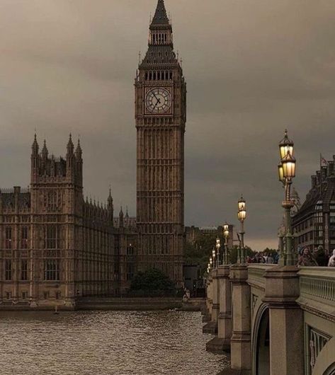 British Aesthetic, England Aesthetic, Aesthetic London, London Vibes, London Dreams, Magnolia Park, London Baby, London Aesthetic, Big Ben London