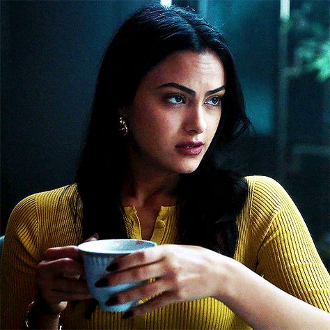 Camila Mendes Gif, Scandal Tv Series, Veronica Lodge Riverdale, Camila Mendes Veronica Lodge, Riverdale Veronica, Camilla Mendes, Cami Mendes, Camila Mendes, Veronica Lodge