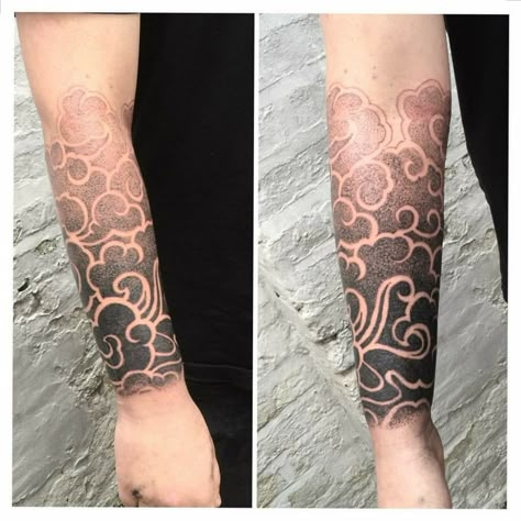 Asian Filler Tattoo, Japanese Gap Filler Tattoo, Japanese Filler Tattoos, Tato Naruto, Cloud Tattoo Sleeve, Cloud Tattoo Design, Bodysuit Tattoos, Mangas Tattoo, Tato Tradisional