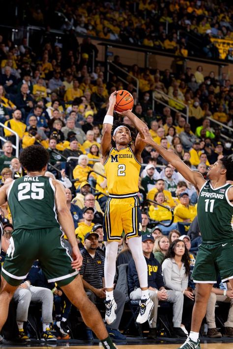 Men's Basketball vs. Michigan State - Image 21: Michigan Men's Basketball vs. Michigan State - Michigan Michigan Basketball Wallpaper, Michigan Basketball, Michigan Sports, Sports Pics, Ncaa Basketball, Sports Pictures, Basketball Player, Michigan State, Mens Basketball