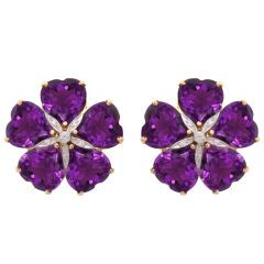 MICHAEL KANNERS Vibrant Amethyst and Diamond Flower Earclips Jewelry Gift Basket, Amethyst Earrings Studs, Small Earrings Gold, Purple Jewelry, Gold Earrings Designs, Amethyst Jewelry, Earrings Studs, Flower Tops, Birthday Jewelry Gift