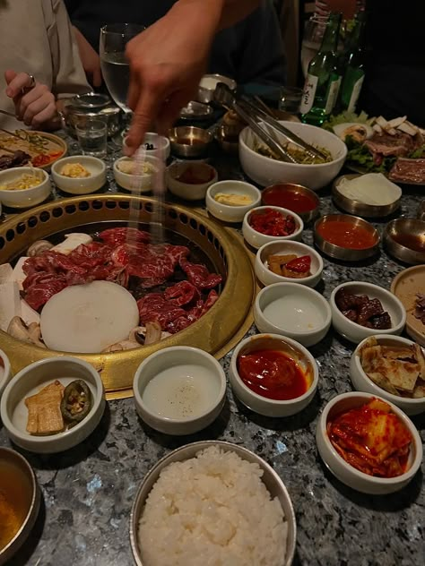 My first time ever having Korean barbeque and it was so so good! Korean Food Bbq, Korean Bbq Restaurant Aesthetic, Korean Bbq Aesthetic Friends, Korean Barbecue Aesthetic, Korean Barbeque Aesthetic, Kbbq Korean Aesthetic, Barbeque Aesthetic, Korean Bbq Aesthetic, K Bbq