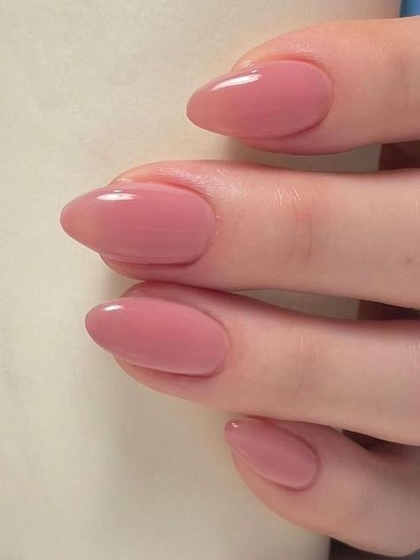 Almond Nails Dusty Rose, Short Dusty Rose Nails, Rose Pink Almond Nails, Dusty Rose Almond Nails, Nails One Color Pink, Gel Nails Ideas Spring Short Pink, Soft Mauve Nails, Dusty Pink Almond Nails, Delicate Pink Nails