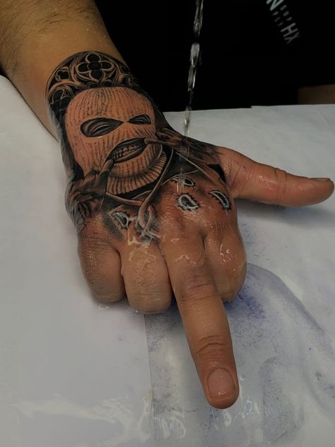 Unique Hand Tattoos, Herren Hand Tattoos, Simple Hand Tattoos, Hand Tattoo Designs, Best Cover Up Tattoos, Best Neck Tattoos, Animal Sleeve Tattoo, Man Tattoo, Neck Tattoos