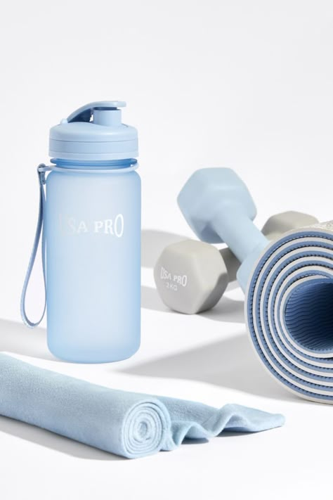 Yoga Mat Workout, Pilates Lifestyle, Block Yoga, At Home Pilates, Mat Workout, Home Pilates, Sweat Towel, Monday Tuesday Wednesday Thursday Friday, Gym Water Bottle