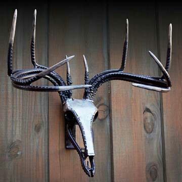 Metal and rebar deer skull Welded Art, Welding Crafts, Deer Mounts, Welding Art Projects, Diy Welding, Horseshoe Art, Metal Welding, Sculpture Metal, Steel Art