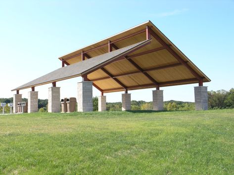 Clerestory roof on the Northwest Shade Model provides open architecture. Clerestory Roof, Roof Pitches, Industrial House Exterior, Farm Shed, Open Architecture, Roof Architecture, Gazebo Pergola, Roof Structure, Shade Structure