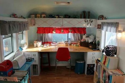 Turn your rv into a craft studio Craft Camper, Craft Trailer, Mobile Art Studio, Scrapbooking Rooms, Craft Shed, Sewing Spaces, Airstream Trailer, Girl Cave, Dream Craft Room