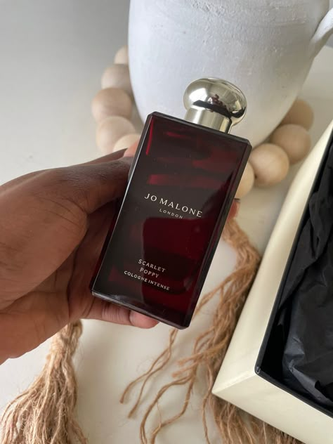 Jo Malone Perfume Scarlet Poppy, Jo Malone Scarlet Poppy Aesthetic, Scarlet Poppy Jo Malone, Best Jo Malone Perfume For Women, Jo Malone Perfume Best, Jo Malone Scarlet Poppy, Jo Malone Aesthetic, Jo Malone Fragrance, Jo Malone Perfume