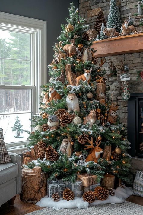 23 Woodsy Christmas Décor Ideas for Your Rustic Farmhouse 16 Pine Tree Decoration Ideas, Mountain Themed Christmas Tree, Winter Theme Home Decor, Natural Christmas Trees Decorated, Woodsy Christmas Tree Ornaments, Rustic Farmhouse Christmas Trees, Christmas Tree Natural Rustic, Natural Woodsy Christmas Decor, Nature Theme Christmas Tree