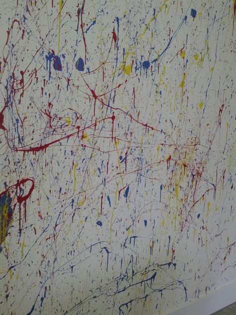 Splatter wall Splatter Paint Walls, Paint Splatter Aesthetic, Splatter Paint Ideas, Paint Splatter Wall, Hedda Gabler, Splattered Paint, Paint Splats, Moodboard Inspiration, Splatter Paint