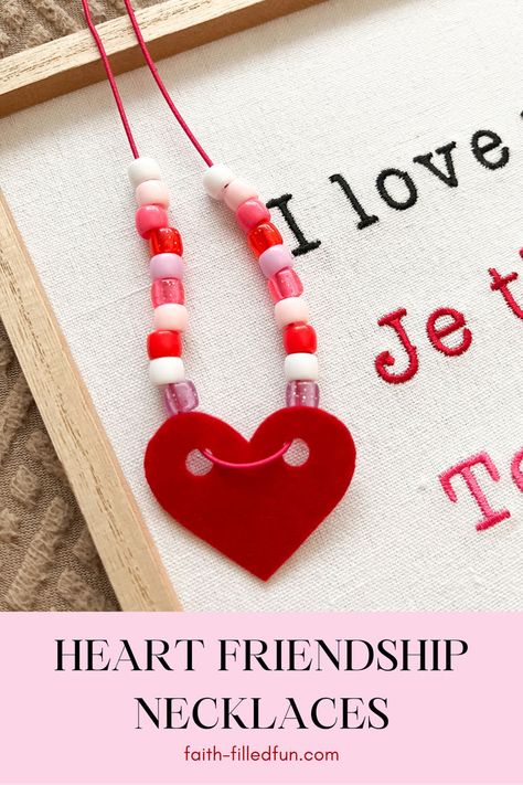 heart friendship necklaces craft for kids Friendship Craft, Valentine's Crafts For Kids, Friendship Crafts, Preschool Valentine Crafts, Necklace For Kids, Kindergarten Valentines, Preschool Prep, Craft Preschool, Valentines Bracelets