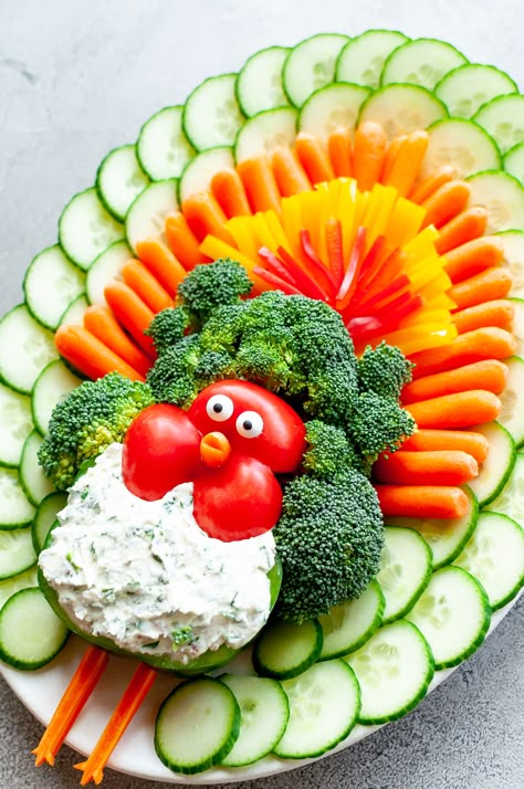 Turkey Veggie Tray Vegetable Platters, Veggie Tray Thanksgiving, Thanksgiving Appetizers For Kids, Healthy Thanksgiving Appetizers, Make Ahead Thanksgiving Appetizers, Thanksgiving Vegetable Tray, Turkey Vegetable Tray, Thanksgiving Appetizers Ideas, Thanksgiving Appetizers Finger Foods