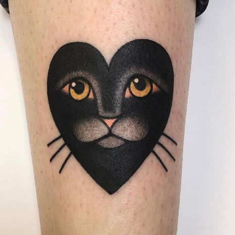 Tier Tattoo, Kunst Tattoos, Black Cat Tattoos, Tattoos Mandala, Tattoo Old School, Cat Tattoos, Tattoo Cat, Cat Tattoo Designs, Traditional Ink