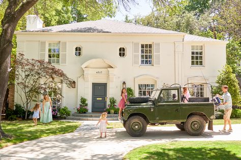 This Houston Designer Filled a Blank Dallas Home with Color and Whimsy Lulie Wallace Fabric, Katie Davis Design, Bright Green Paint, Highland Park Dallas, Katie Davis, Home Curb Appeal, Dallas Homes, Home With Color, Blue Sideboards