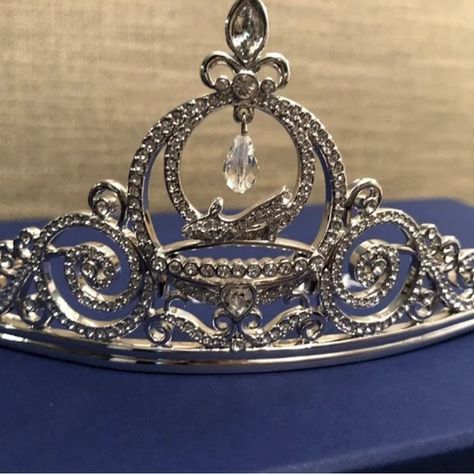 Swarovski Disney Cinderella Tiara Rare Cinderella Tiara, Crystal Tiara, Disney Cinderella, Crystal Tiaras, 5 Rings, Certificate Of Authenticity, Very Rare, Tiara, Cinderella