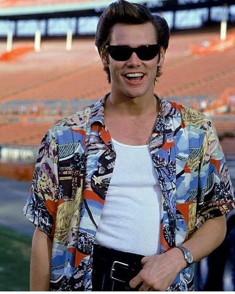 Jim Carrey on Instagram: “How much do you love Jim Carrey ? 💝💖💞 . . Follow us please ❤✊ . . . . . . . . . . . . . . . . . . . . . . . #jimcarrey #themask #movie…” Jim Carrey The Mask, 80s 90s Outfits, Emma Watson Hair, Ace Ventura Costume, Ace Ventura Pet Detective, How To Style Hair, Pet Detective, Ace Ventura, Jim Carrey