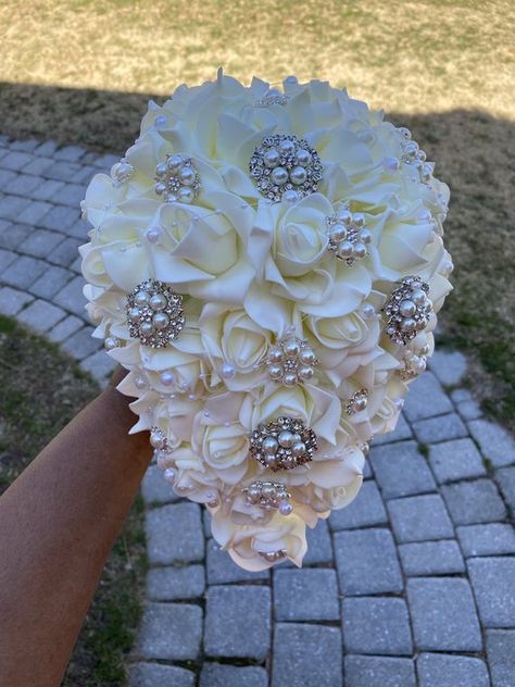 Rose Gold Brooch Bouquet, White Orchids Wedding, Classic Wedding Bouquet, Luxury Wedding Flowers, Jeweled Bouquet, White Rose Bouquet, Bridal Brooch Bouquet, Boho Wedding Bouquet, Wedding Brooch Bouquets