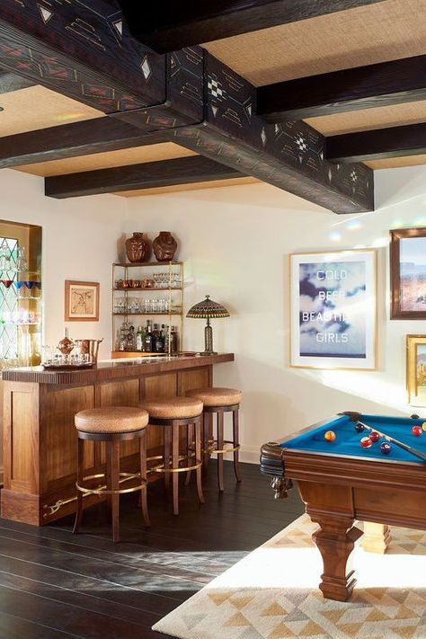 From creating faux moldings to rescuing preexisting eyesores and accentuating exposed beams, there are so many ways you can make a ceiling pop and draw the eye up. Ahead, discover twenty rooms straight from interior designers with painted ceilings that prove why walls shouldn't get to have all the fun. #paintedceilings #ceilingideas Video Game Room Ideas, Ford Interior, Pool Table Room, Home Bar Design, Pool Room, Recreation Room, Game Room Ideas, Table Room, Playroom Design