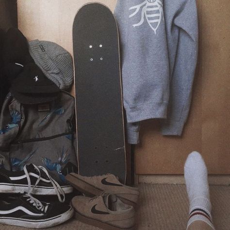 Sean Diaz, Skate Vibes, Skate Aesthetic, Skateboard Aesthetic, Skater Vibes, Skate 3, Foto Top, Skater Boys, Rachel Berry