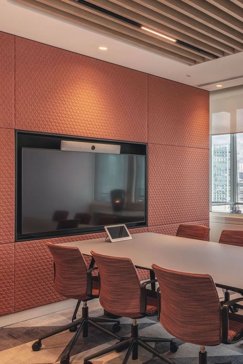 Client Meeting Room, Slat Ceiling, Ceiling Fabric, Meeting Room Design Office, Client Meeting, Productive Home Office, Conference Room Design, Meeting Room Design, Business Lounge