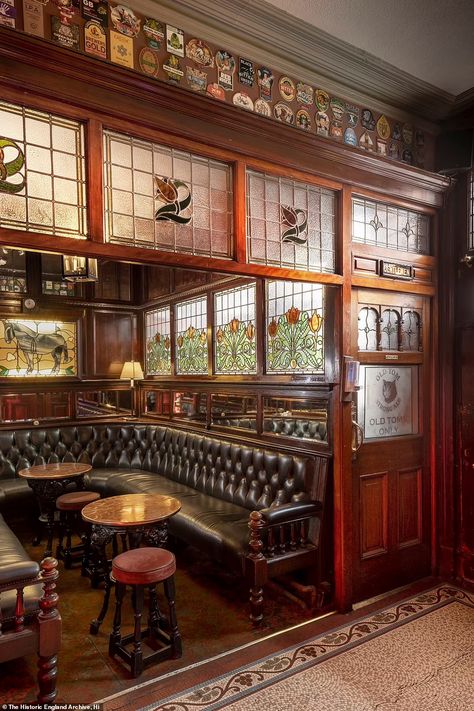 English Pub Interior, Irish Pub Design, Pub Interior Design, Preston Lancashire, Pub Interior, Pub Design, Home Pub, British Pub, Old Pub