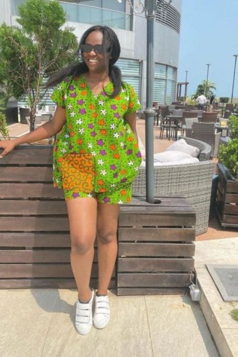 Ankara Blouse And Trouser For Women, Ankara Short And Top, Ankara Blouse And Trousers Outfit, Shirt And Nika For Ladies, Short And Top Ankara Style, Ankara Trouser Styles, Ankara Shorts And Tops For Ladies, Ankara Senator Styles For Ladies, Short Trouser And Top For Ladies