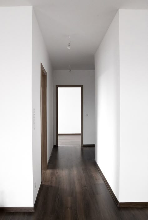 Building a minimalist home from scratch: Why I’ll be living in an empty flat for some time - The Lifestyle Files Minimalist Flat Interior, Flat White Aesthetic, Empty House Interior, Empty House Aesthetic, Minimal Skirting Board, Home Building Ideas, Flats Apartment, 2023 Resolution, Empty Apartment