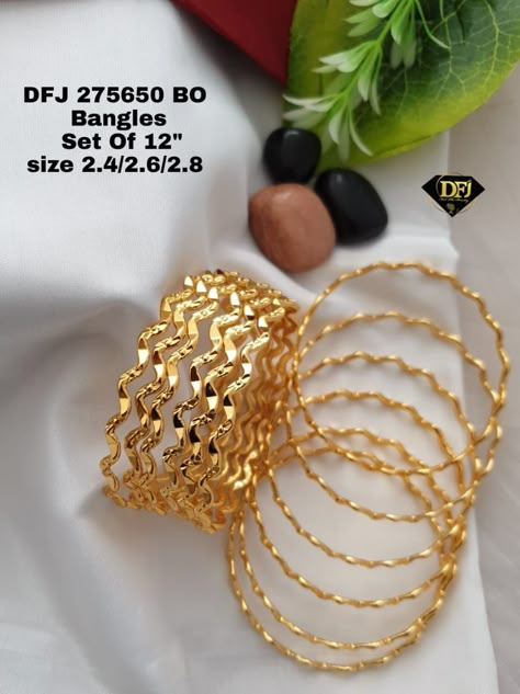 Gold Bangles Design Latest Indian, Gold Bangles Design Latest, Bangles Design Latest, Dubai Gold Bangles, Simple Gold Bangle, Silver Anklets Designs, Pearl Bangles, Gold Jewels Design, Gold Bangles For Women