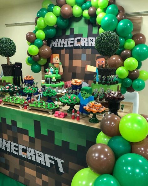 Minecraft Themed Birthday Party, Minecraft Balloons, Minecraft Birthday Decorations, Diy Minecraft Birthday Party, Minecraft Birthday Invitations, Minecraft Party Decorations, Minecraft Bday, Minecraft Birthday Cake, Minecraft Decoration