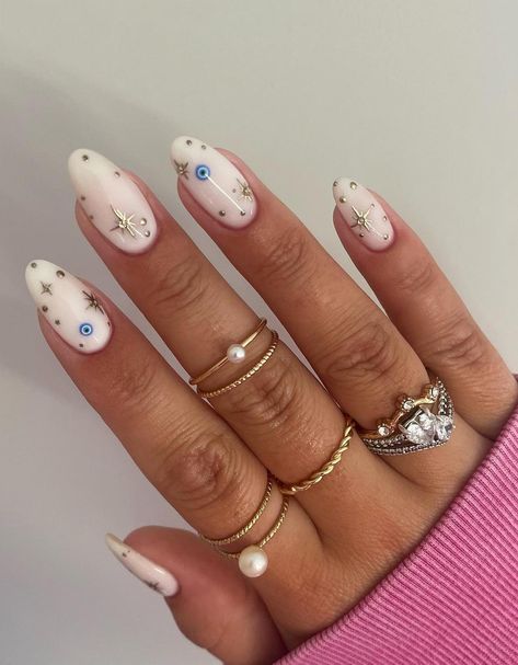 Croatia Nails, Evil Eye Nails Design, Evil Eye Nails, Eye Nail Art, Milky Nails, Eye Nails, Summery Nails, Round Nails, Disney Nails