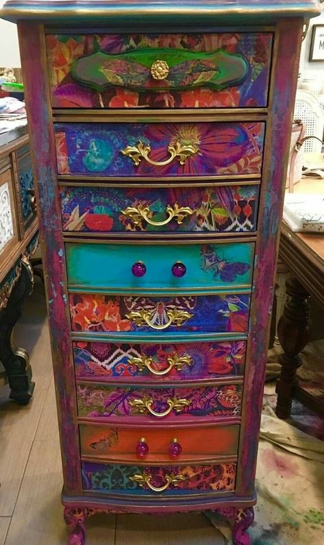 Whimsical Painted Furniture, Deco Originale, Dreamy Room, Funky Furniture, Funky Painted Furniture, Dream Room Inspiration, Room Inspiration Bedroom, Room Ideas Bedroom, Dream House Decor