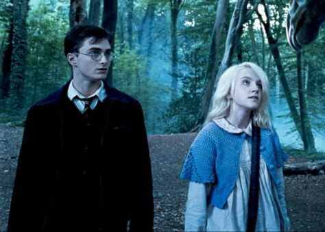 Harry Potter and Luna Lovegood Luna Lovegood And Harry Potter, Luna X Harry, Luna Lovegood Wallpaper, Harry And Luna, Quiz Harry Potter, Harry Potter Activities, Harry Potter Ron And Hermione, Harry Potter Luna Lovegood, You're A Wizard Harry