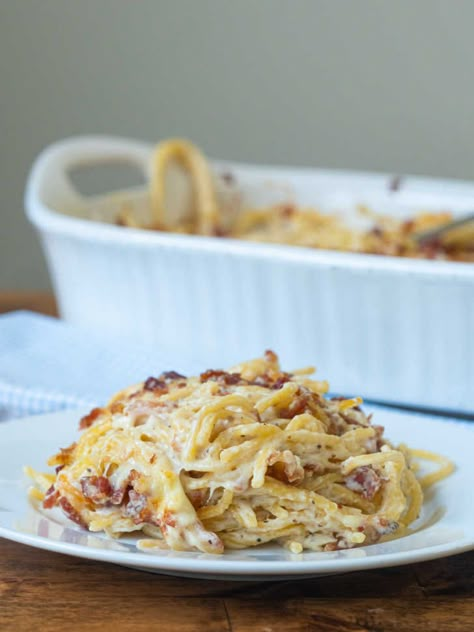 Bacon Cream Cheese Baked Spaghetti | 12 Tomatoes Cream Cheese Baked Spaghetti, Cheese Baked Spaghetti, Cream Cheese Spaghetti, Baked Cream Cheese Spaghetti, Cheese Spaghetti, Tomatoes Recipes, 12 Tomatoes Recipes, Yummy Pasta, Bacon Soup