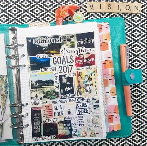 Use your vision board as a planner Vision Planner, Online Vision Board, Vision Boarding, Vision Board Diy, Create A Vision Board, Vision Board Planner, Vision Book, Vision Board Examples, Vision Board Party