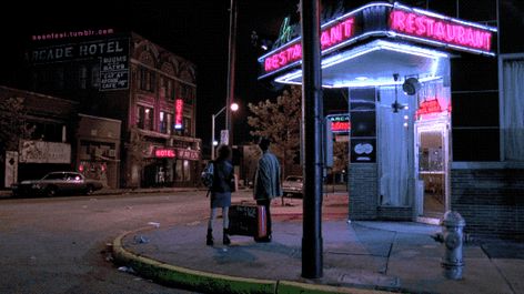 NF. 101 - Mystery Train (1989) Neon Restaurant. Neon Lights, Neon Signs & Neon Aesthetic Robby Muller, Night On Earth, Jim Jarmusch, Mystery Train, Japanese Couple, Wong Kar Wai, Night Scenes, Septième Art, Films To Watch