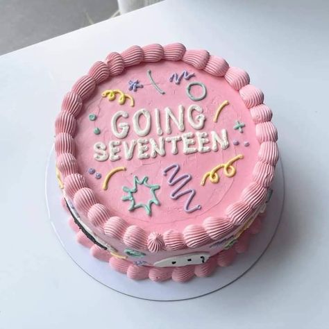 Sweet 16 Bento Cake, Seventeen Kpop Birthday Cake Ideas, Going 17 Cake, Seventeen Cake Design Kpop, Svt Inspired Cake, Svt Cakes Ideas, Going Svt Cake, Svt Cakes, Seventeen Themed Cake