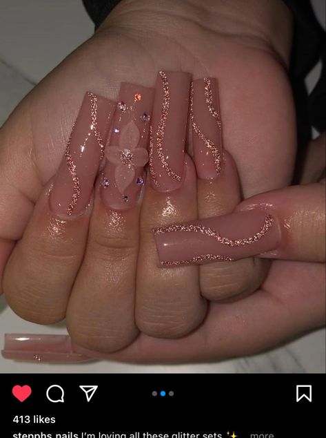 Cute Mauve Nails, Nude Pink Acrylic Nails Designs, Mauve Nails Acrylic, Cute Nude Nails With Design, Cute Nude Acrylic Nails, Nails Inspiration Pink Glitter, Nude Glitter Acrylic Nails, Nude Acrylic Nails With Rhinestones, Pink Classy Nails