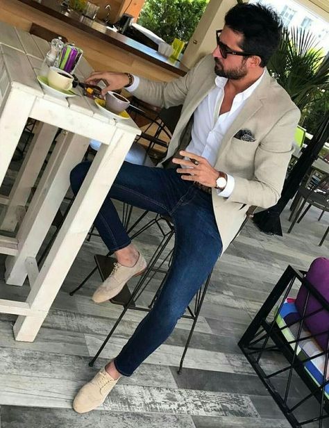 Neutral Men’s Wedding Outfit, Mens Spring Formal Outfits, Mens Napa Valley Outfit, Mens Fashion Blazer, Mens Fashion Smart, Beige Blazer, Mens Fashion Classy, Business Casual Men, Man Fashion