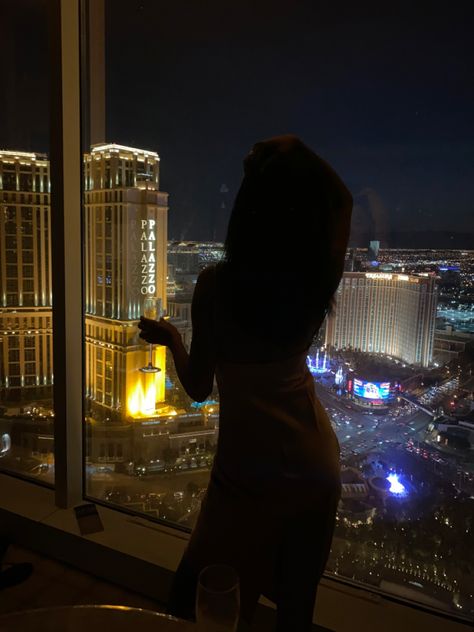 21st Birthday Vegas, Birthday Vegas, Vegas Hotel Rooms, Vegas Vibes, Las Vegas Girls, Vegas Aesthetic, Vegas Photos, Vegas 2023, Los Vegas