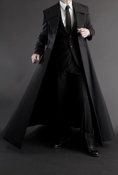 Mens Fashion Suits, Suit Fashion, Character Outfits, Long Coat, Black Coat, Mens Clothing Styles, Aesthetic Clothes, A Man, Trench Coat