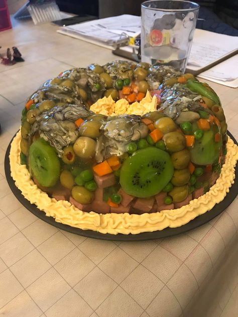 Oysters, carrots, kiwis, peas, spam and green olives in a gelatin aspic, garnished with easy cheese. Cursed Food, Disgusting Food, Ugly Food, Food Fails, Gross Food, Not Hungry, Easy Cheese, Girl Dinner, Vintage Food