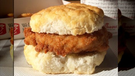 Chik Fil A Biscuit Recipe, Chic Fil A Biscuit Recipe, Chickfila Biscuit Recipe, Chick Fil A Chicken Biscuit Recipe, Chick Fil A Biscuit Recipe, Chicken And Buscuits, Fast Food Pizza, Chicken Biscuits, Rolls Bread