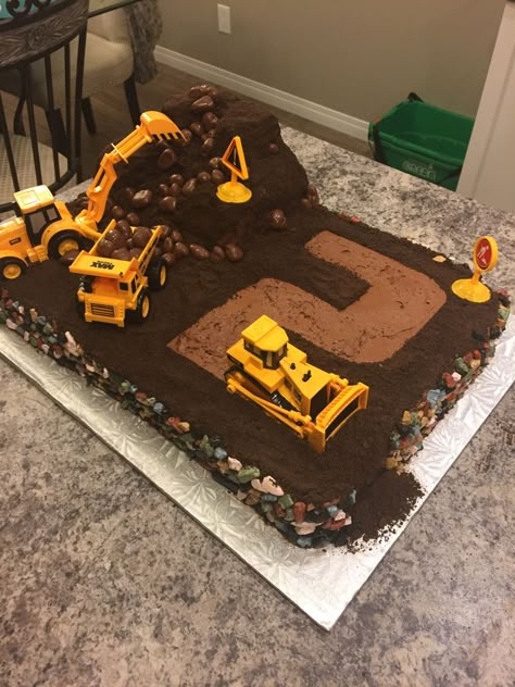 Digger Cake, Digger Party, Construction Birthday Cake, Digger Birthday, Construction Theme Birthday, Construction Theme Birthday Party, Construction Cake, Construction Birthday Party, 3rd Birthday Cakes