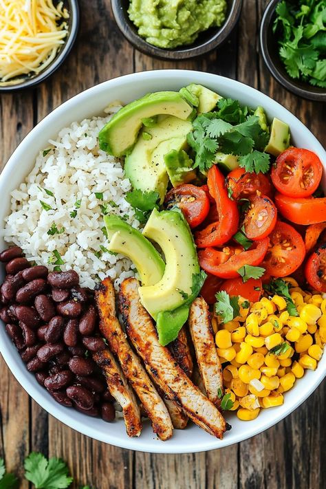 Satisfy your cravings with a delicious and easy-to-make turkey fajita bowl. Packed with flavorful ingredients including tender turkey, sautéed veggies, zesty salsa, and creamy guacamole, this one-bowl wonder is perfect for a quick weeknight dinner or meal prep. Customize your bowl with additional toppings like shredded cheese, sour cream, or fresh cilantro for added flavor. Yummy Bowls Healthy Recipes, Healthy Fajitas Bowl, Healthy Salads And Bowls, Healthy Greek Bowl Recipes, Healthy Recipe Bowls, Southwest Protein Bowl, Easy Healthy Lunch Bowls, Turkey Power Bowls, Healthy Nourish Bowls