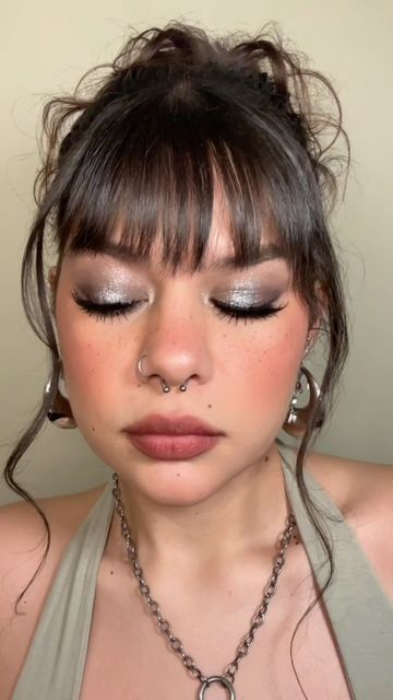 Sliver Makeup, Club Makeup, Silver Makeup, Barbie Makeup, Dope Makeup, Edgy Makeup, Grunge Makeup, Makeup Goals, Main Character