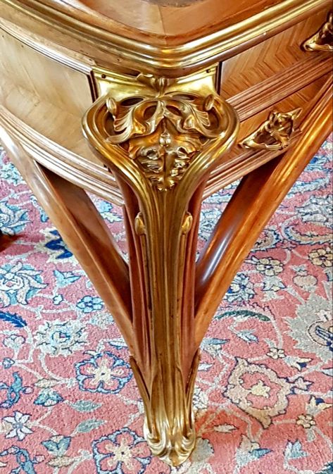 Cabriole Legs, Furniture Art, Art Nouveau, Side Table, Siding, Carving, Furniture, Art