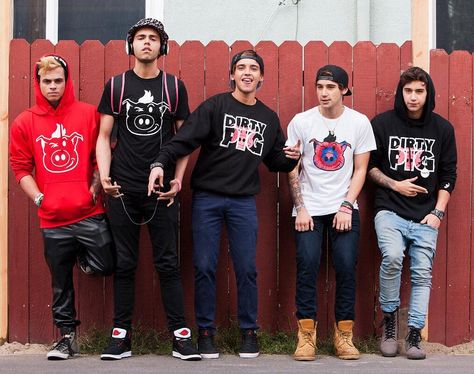 #janoskians #hot #youtubers #australians #dirtypig Jai Brooks, Ryan Sheckler, Luke Brooks, The Janoskians, Silly Kids, Tom Daley, Man Crush Monday, Five Guys, Mark Wahlberg